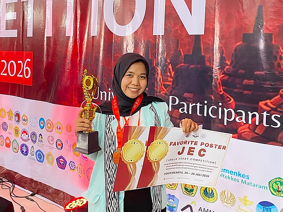 Mahasiswa STIKES HAMZAR Raih Medali Perunggu dan Poster Favorit di Jogja Essay Competition 2026