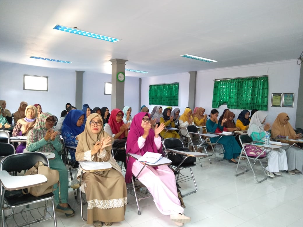 STIKes Hamzar, PTS Penyelenggara Profesi Bidan Pertama di Indonesia