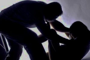 Read more about the article KEKERASAN SEKSUAL SEBAGAI SALAH SATU BENTUK “KEKERASAN TERHADAP PEREMPUAN” (PROBLEM KESEHATAN REPRODUKSI PEREMPUAN)