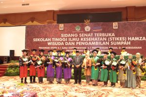 Read more about the article Wisuda Terkomplit Semua Prodi dan Bertabur Lulusan Penerima Beasiswa yang Berprestasi